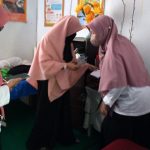 Kedatangan petugas kesehatan dari Puskesmas bajeng di MIN 1 Gowa